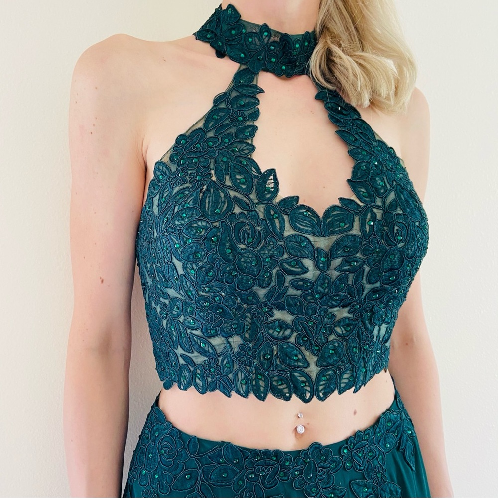 New Faviana Skirt and Top Elegant Lace Embroidered Prom Evening 2 Piece Set - Picture 3 of 11